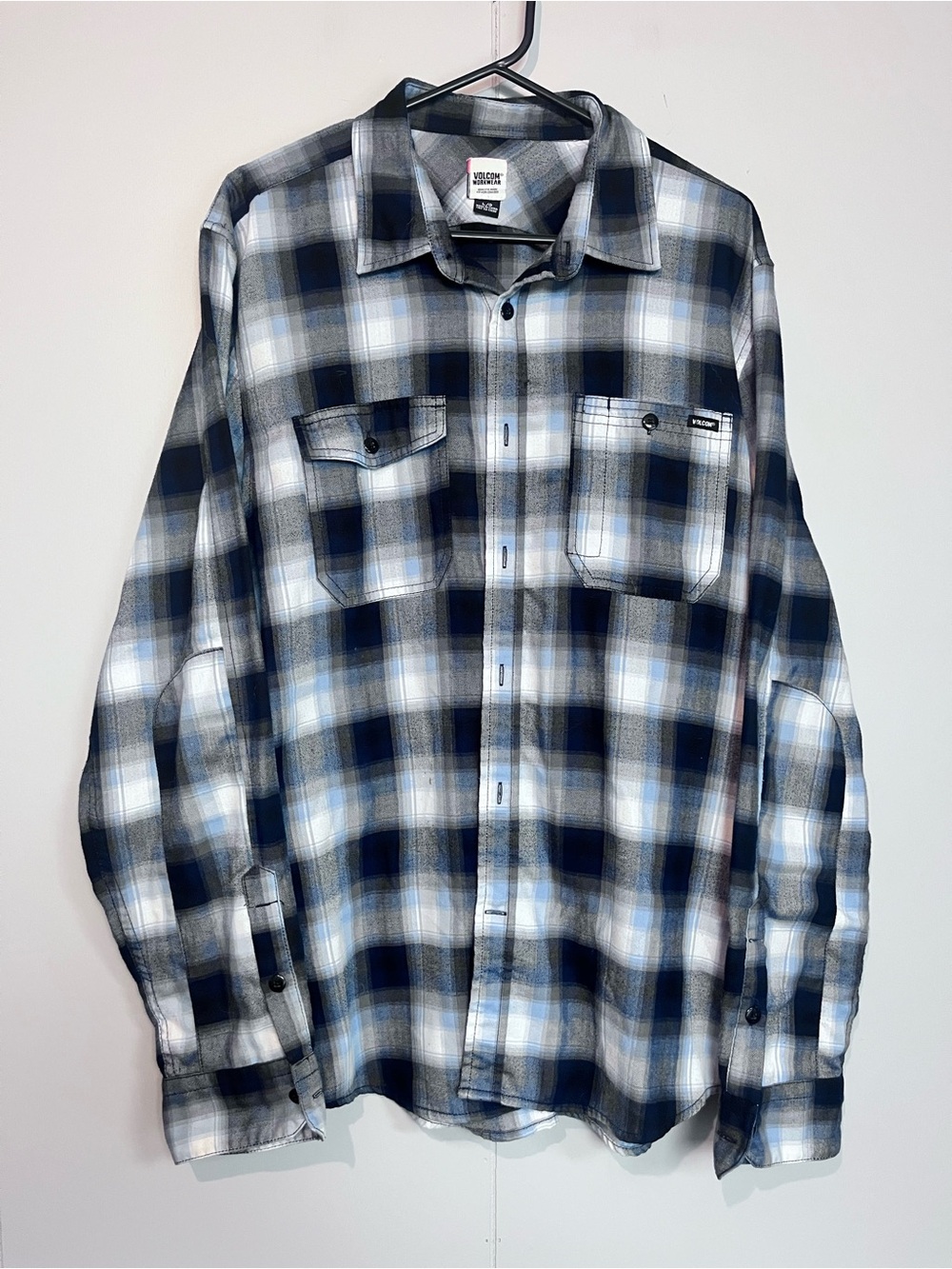Volcom Workwear Men’s L Plaid Flannel Shirt Blue Grey Navy Long Sleeve